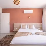 Apartment Ay Isigi *