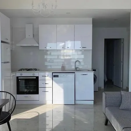 アパート Ay Isigi *