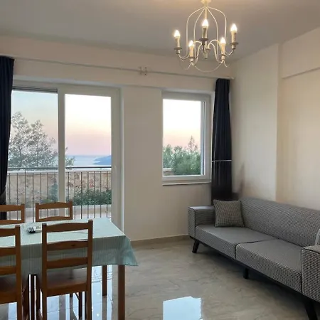 Ay Isigi アパート カシュ