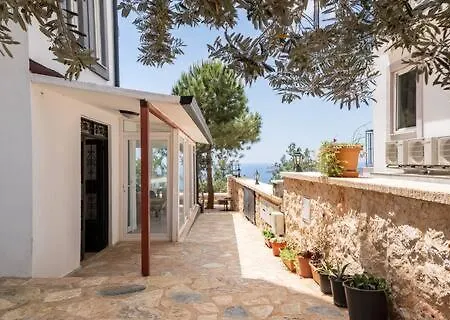 Ay Isigi アパート カシュ